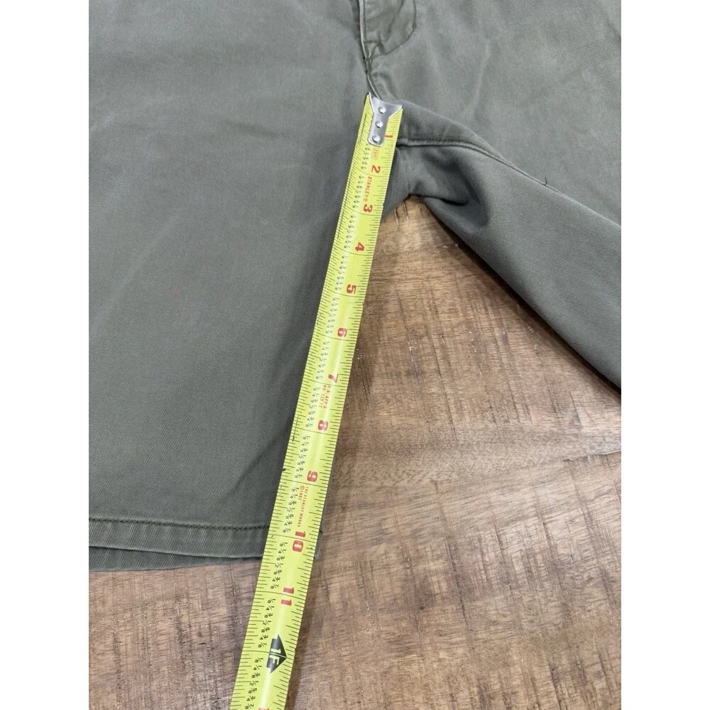 Levi’s Shorts Men’s Green‎ Casual Flat Front Chino Shorts Size 42